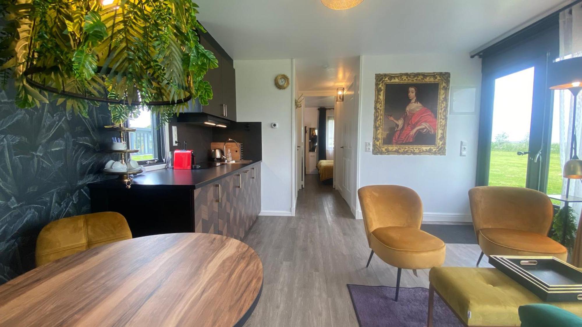 Albertine Agnes Tiny House ฟราเนเกอร์ ภายนอก รูปภาพ